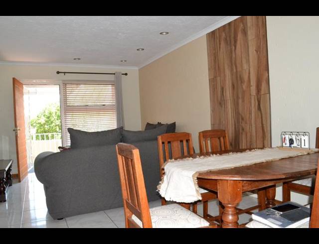 2 BEDROOM TOWNHOUSE FOR SALE IN RANGEVIEW
